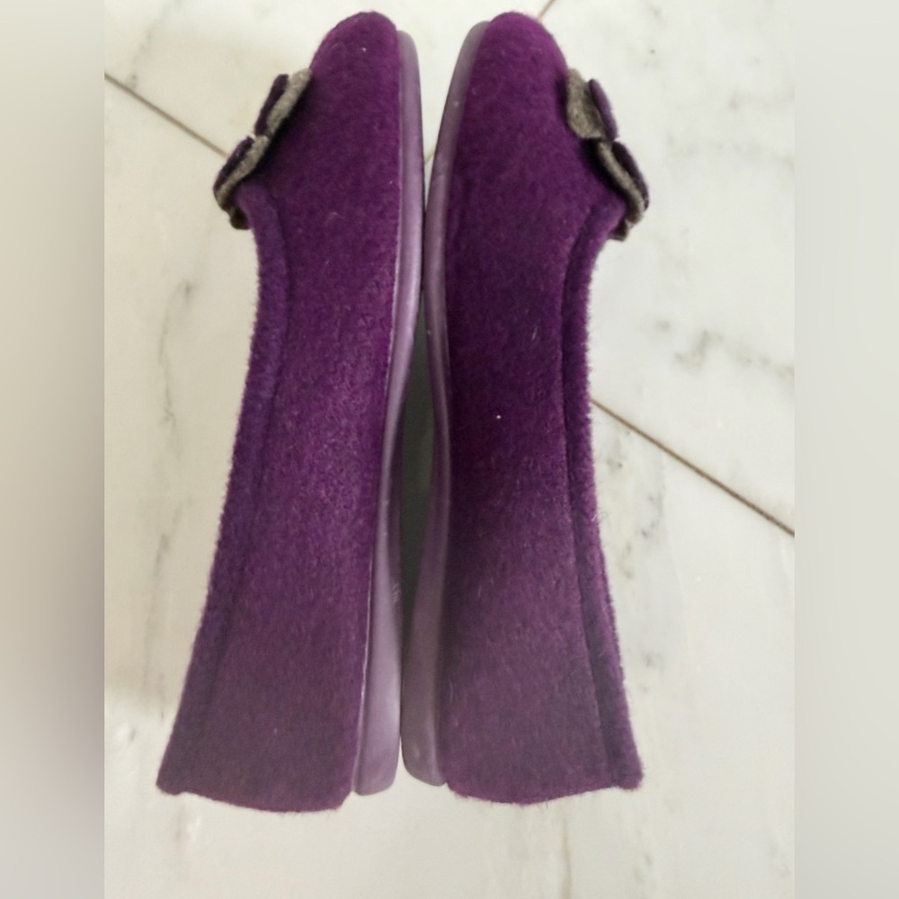 Thies women’s purple felt floral appliqué ballet flat shoes euro 38 US 7.5 EUC - Picture 7 of 10